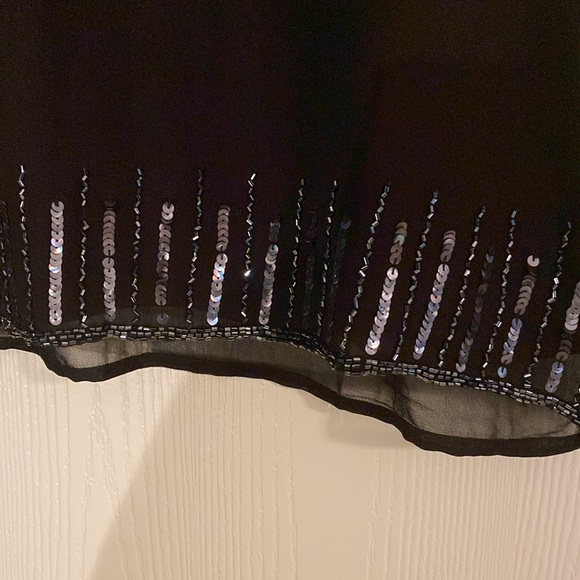 BKE Boutique black beads and sequins tunic top size medium - Picture 4 of 5